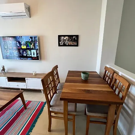 Apartament 2+1 House In Center With Sea View And Big Private Garden Bodrum