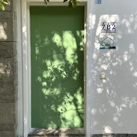 2+1 House In Center With Sea View And Big Private Garden Appartement *